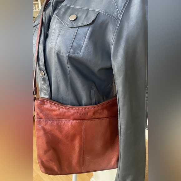 Margot Chesnut Brown Leather Crossbody Shoulder Bag - Picture 5 of 9